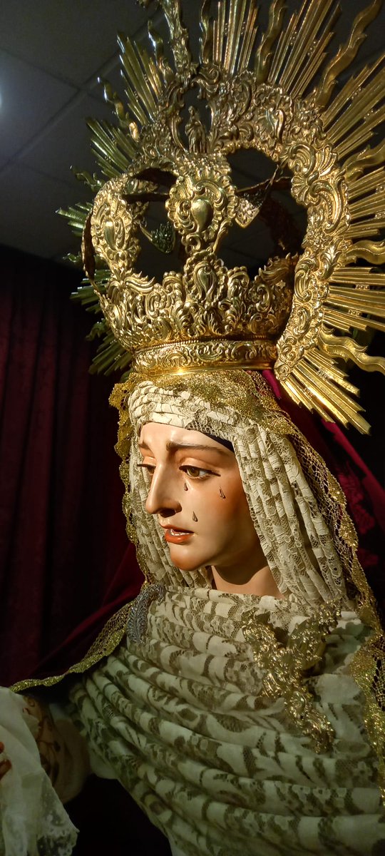 Mañana comienzan las pruebas de selectividad en toda Andalucía. Queremos desear muchísima suerte a todos los jóvenes que estos días se presentan a las mismas, y en especial a los ecijanos, a los que encomendamos a nuestros Titulares.