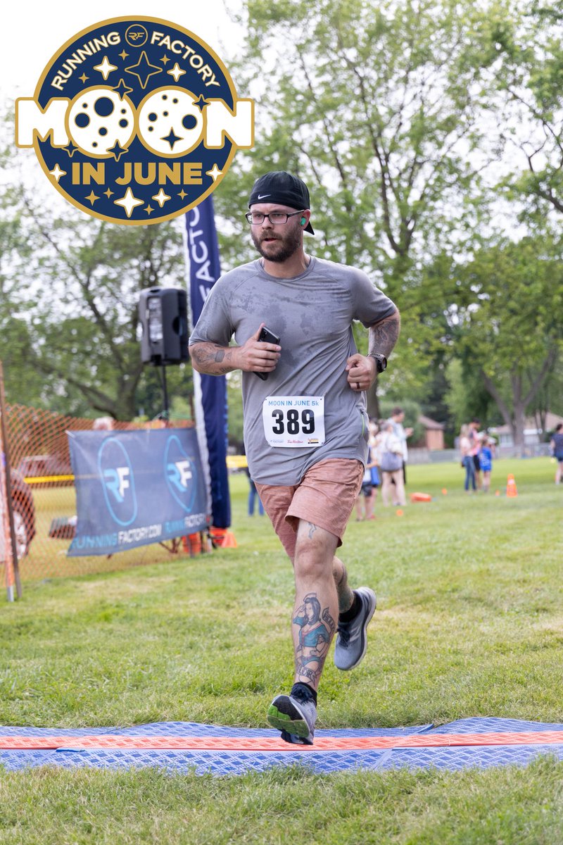 MLDBanks's tweet photo. Finish line shot from Saturday's race. The look of pure, heated determination as there were hotdogs at the food tent for the runners.
ππββοΈ
#runYQG #MoonInJune https://t.co/wbsXGXmoxP