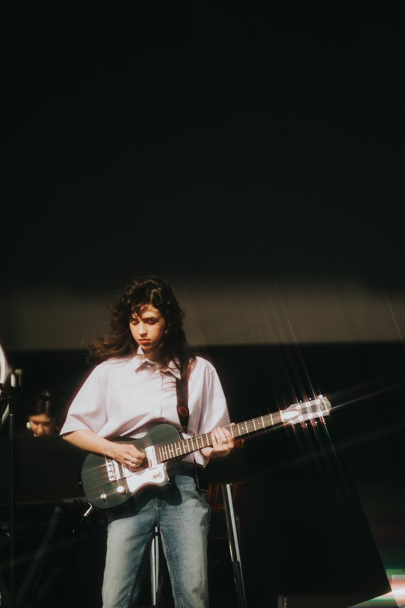 deaniechen's tweet photo. .@clairo @GovBallNYC day 3 https://t.co/yLrxB4PRP4