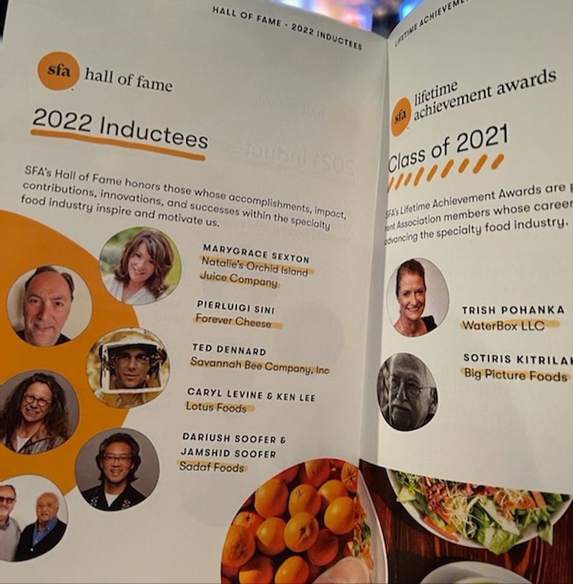 MaracaiboMedia's tweet photo. It was a great honor to accept the Hall of Fame Award for Marygrace Sexton at The @Specialty_Food Association 2022 Summer Fancy Food Show 🍊🏆
#FancyFoodShow #sofiAwards #SFABasics #sfa #drinknatalies @Nataliesoj https://t.co/B6tqi7xzlG