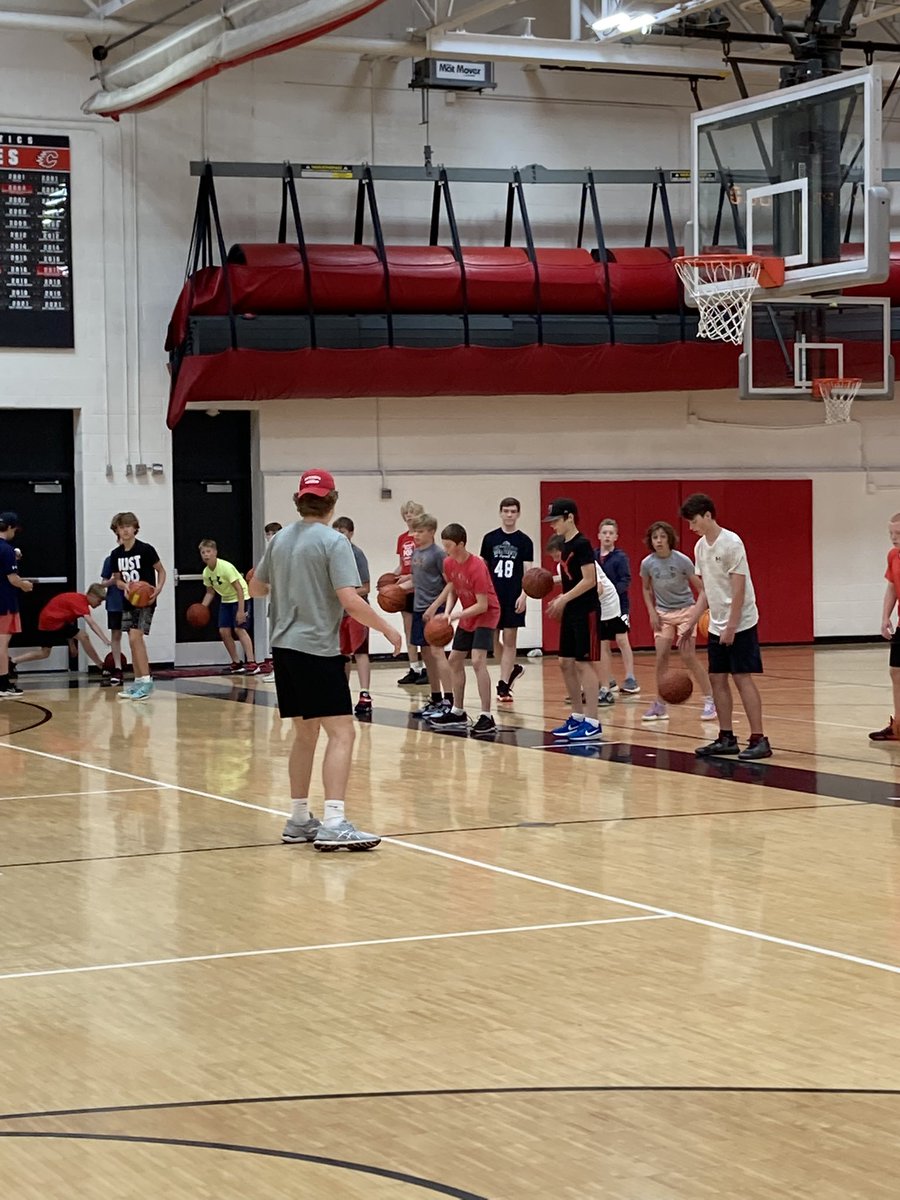 CentCougBball's tweet photo. Great day 1 back in the gym!! We are so thankful that @typeterson22 comes back and helps us in the summer! If you want extra help from Tyler, see the info in the second pic! Love being back in the gym with our guys! https://t.co/Qx4xG6lWk5