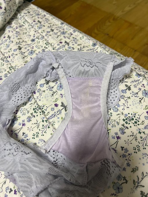 今天的褲褲～  #原味 https://t.co/W02xyzccE9<a href="/tag/%E5%8E%9F%E5%91%B3"class="tags">#原味</a>