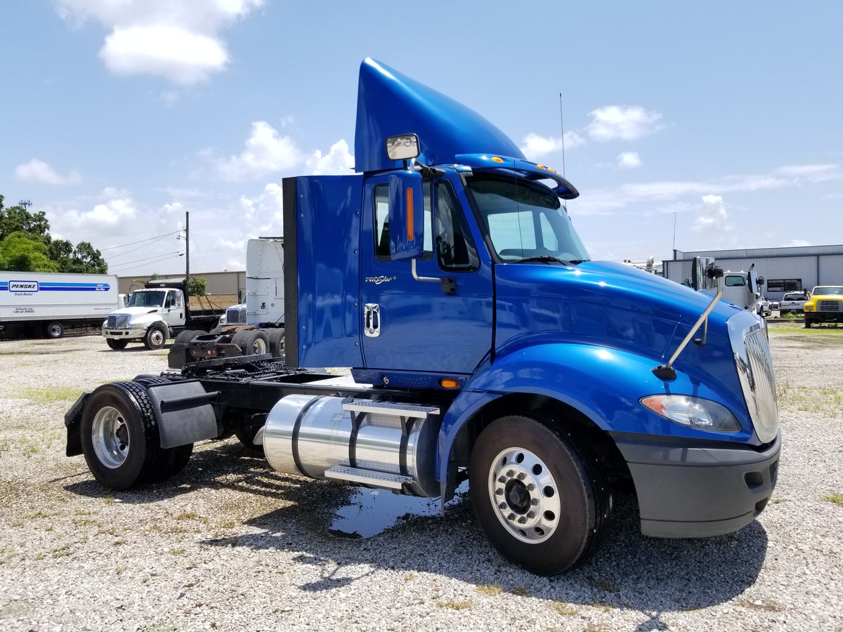 LKQHeavyTruck's tweet image. Today feels like a good day for a truck wash 💦🌟! 
#cleanontheinside #cleanontheoutside #lkqheavytruck #happymonday