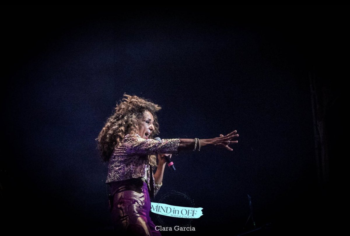 MagazineMio's tweet photo. La mágia de Rosario en los Jardines de Pedralbes és sensacional
🎙 @rosarioficial
📸 @lucesgris_
📍Jardines de Pedralbes
💥 @FPedralbes
#rosarioflores #conciertobcn #festival #jardinesdepedralbes #mindinoff #justfeelit https://t.co/llwqjwTtCz
