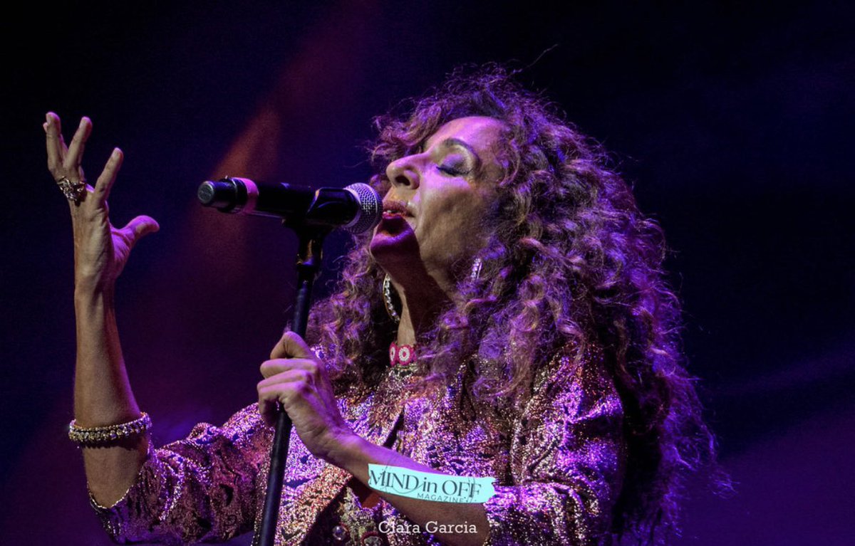 MagazineMio's tweet photo. La mágia de Rosario en los Jardines de Pedralbes és sensacional
🎙 @rosarioficial
📸 @lucesgris_
📍Jardines de Pedralbes
💥 @FPedralbes
#rosarioflores #conciertobcn #festival #jardinesdepedralbes #mindinoff #justfeelit https://t.co/llwqjwTtCz