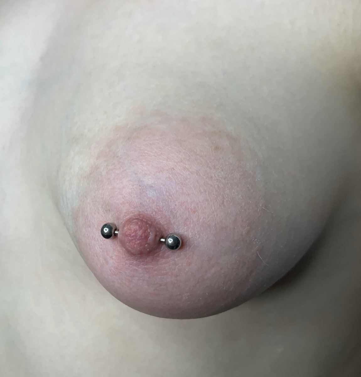 piercing_angie's tweet photo. Piękne intymne przekłucia czekają na was w Angie Piercing Studio ;)))
Zapraszamy do zgłoszeń poprzez maila  angiepiercingstudio@gmail.com 
#piercing #intymne #nipples #nipplepiercing #girls #studiopiercing #warszawa https://t.co/jdNLxMqjsr