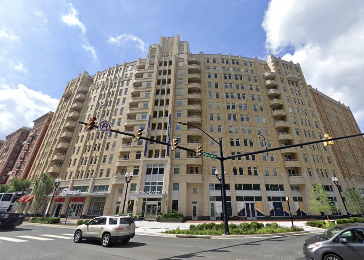 A car dealership turns into 491 homes in Arlington, VA. (2012➡️2019)