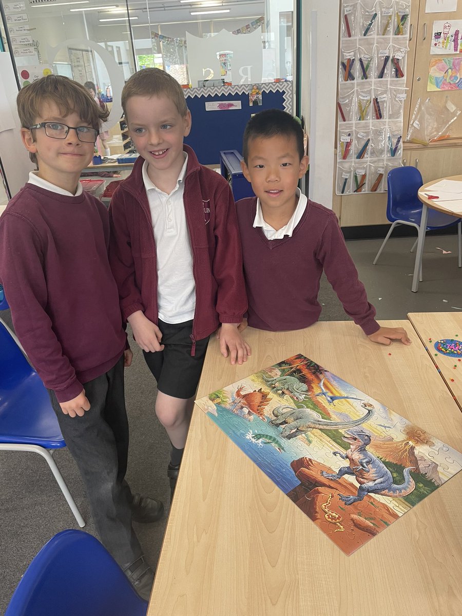 MissG_Mid's tweet photo. Some happy faces during independent learning time today 🥰 @RoslinPS https://t.co/PGQX9uIYuT