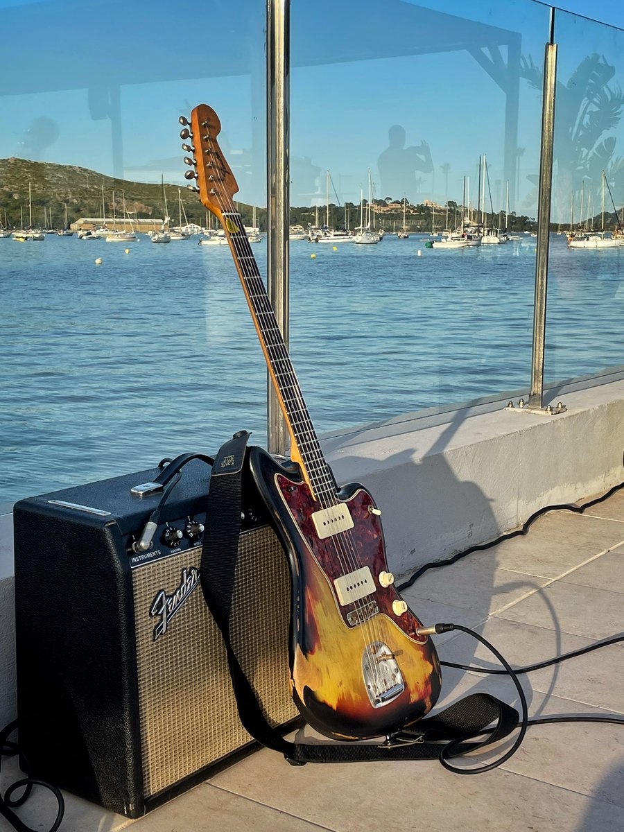 turPHONOS's tweet image. Sí, me cau ben enfora, però és tan xulo...

#escenarisdeluxe #mallorca