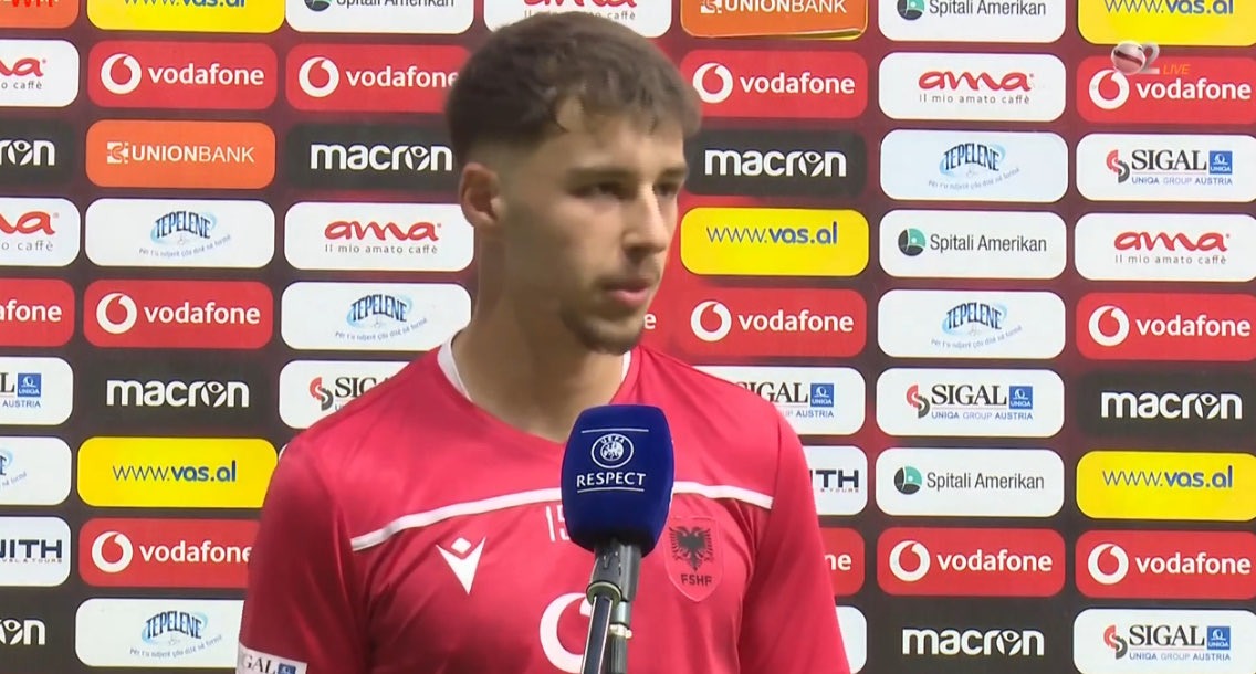 KombetarjaShqip's tweet photo. 📰 “I am very happy with the debut. I played well, I was a little bit emotional at first, then I got into the game well, in the second half I played very well.”
🎙 Adrian Bajrami

#ALBEST 🇦🇱 🇪🇪 | #FriendlyMatch https://t.co/Nj4A7doEG4