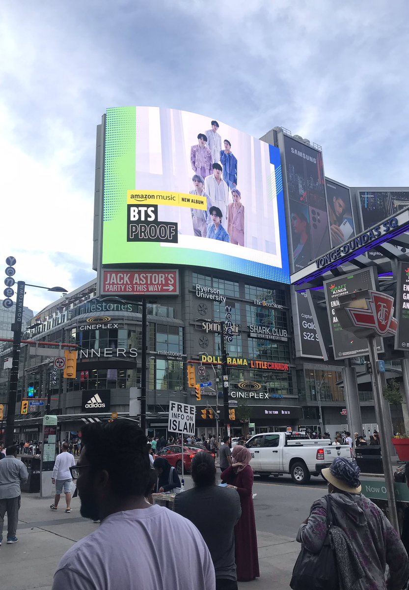 lanakishin's tweet photo. Happy 9th Anniversary My Bangtan Boys! 😘 #Happy9thAnniversaryBTS

I had so much fun celebrating BTS’ anniversary with ARMYs this weekend. @minjenni__ @filtersmoon @almazanea 

Special S/O to the artist who designed the cupsleeves.
@kaitmartin_twt @rockbisonshop @lachimolalaas https://t.co/jZBim0JN3d