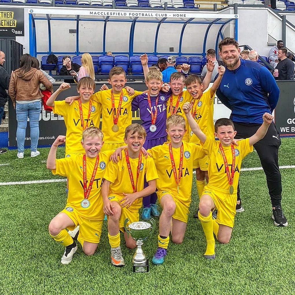Presenting the Junior Academy Team of the Year, as well as some of the recent cup victories for the U8’s, U9’s and U10’s!