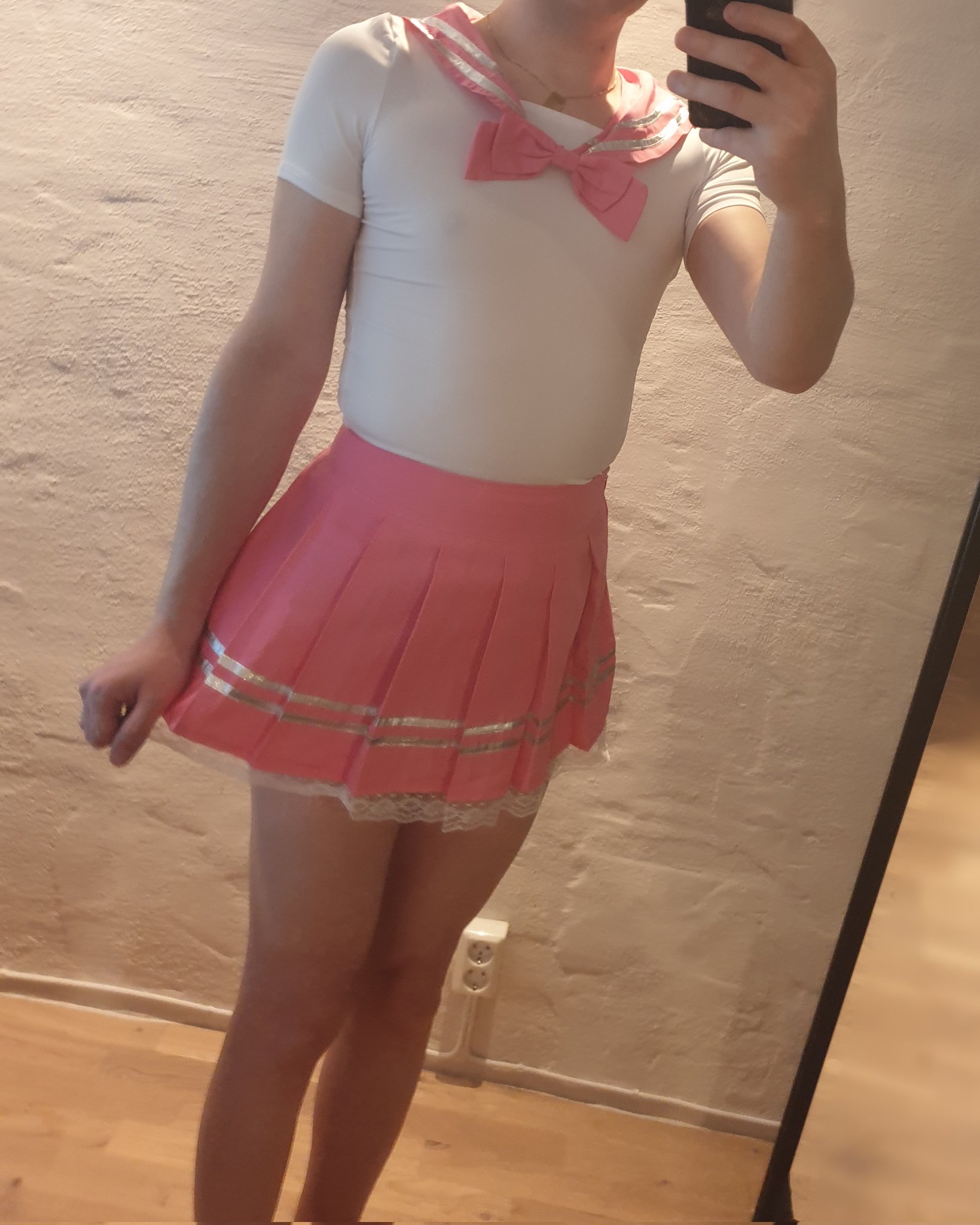 Appropriate school uniform for sissy  gurls ?

#sissy #sissyschool #sissyfem #femboy #trap #nsfwtw https://t