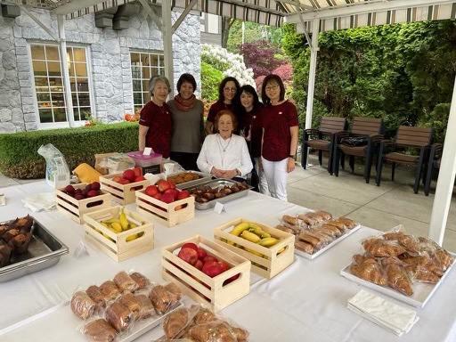AvalonRecovers's tweet photo. A HUGE thank you to the Annual Tuesday Women’s Marine Drive Golf Tournament who selected Avalon as a recipient for 2022! Thank you to everyone for your generous support! It was an honour to be a part of this amazing event! https://t.co/zo23szoXel