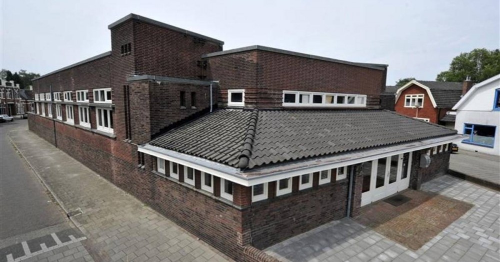 Ook Stichting FIEN heeft hart voor de oude bieb 🫶
Zie het artikel op hun website over de actie voor het behoud van de oude Storkbieb voor iedereen: industrieel-erfgoed.nl/nieuws/strijd-…

#Storkbieb #bieb #oudebieb #Vondelstraat #Hengelo #behoud #erfgoed #openvooriedereen