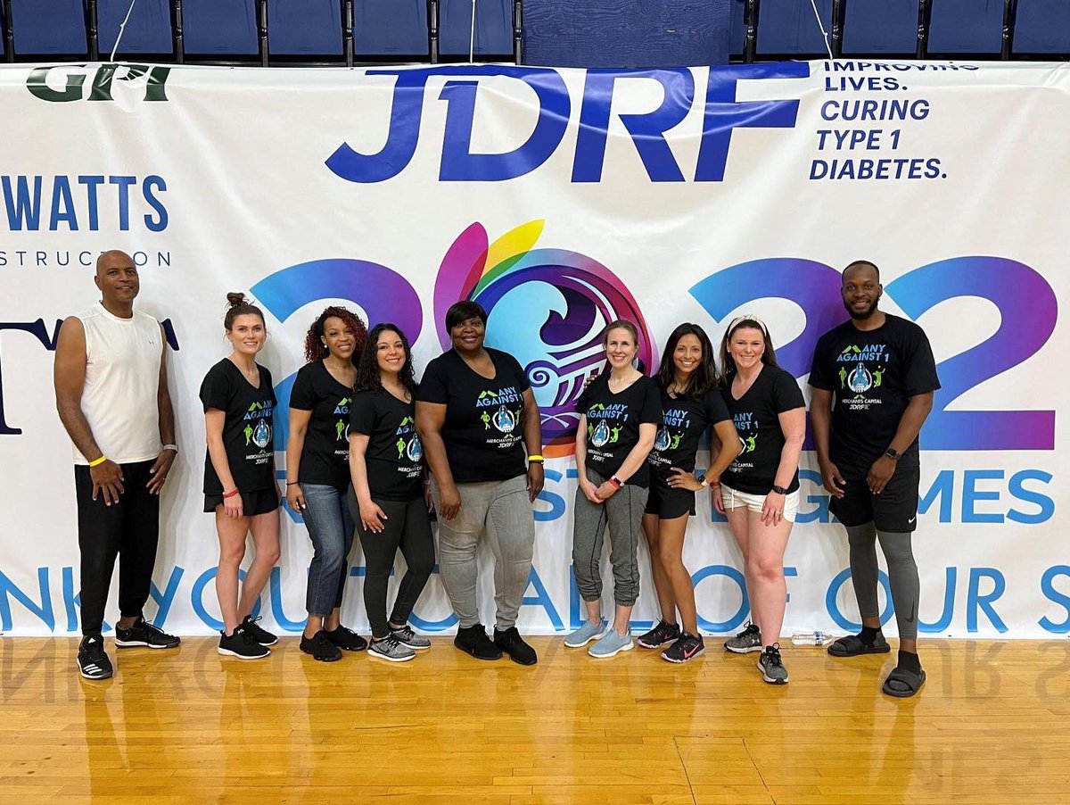 MerchantsCap's tweet image. Members of Merchants Capital’s Washington D.C. office had the pleasure of sponsoring and participating in the 2022 @JDRFREGames held at the @AmericanU campus last week!

#JDRF #RealEstateGames #ManyAgainst1 #T1D #MerchantsOnTheMove #WashingtonDC