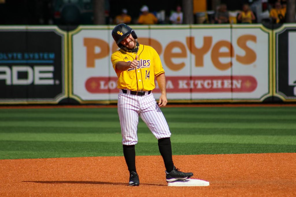 GabeMS_14's tweet image. Thank you Hattiesburg and @SouthernMissBSB ! Forever a Golden Eagle!