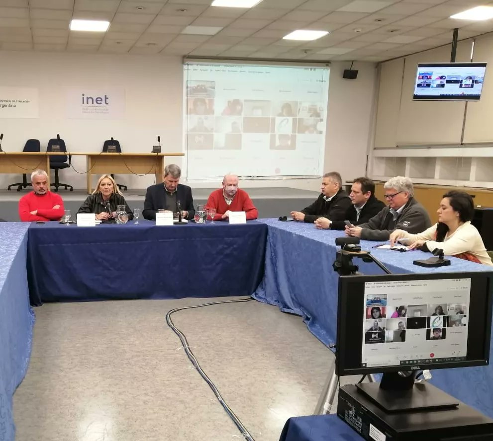 Facundo Galdos tweet media