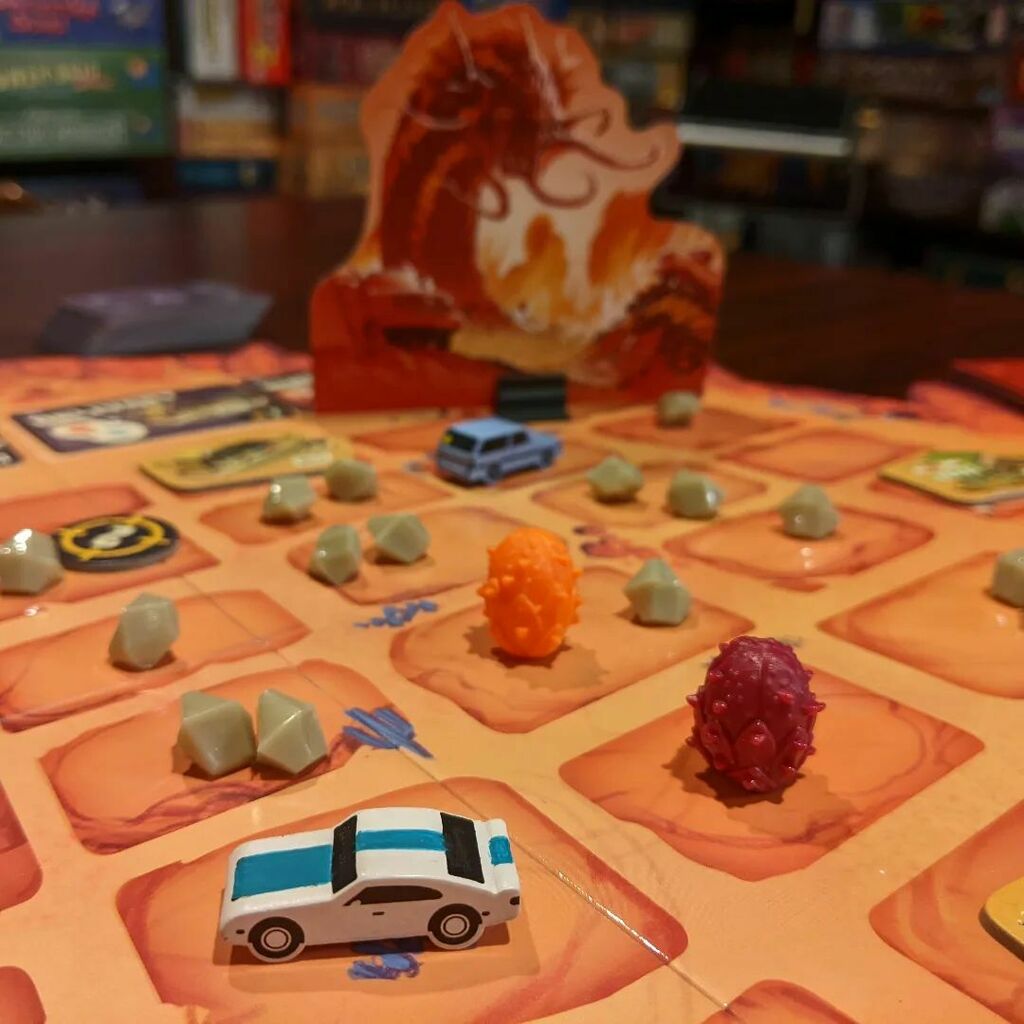 TabletopBellhop's tweet photo. The components in Terror Below are pretty awesome.
#Tremors #Boardgame #awesomecomponents #Eggs #GetCracking https://t.co/6Kgvzq1hDv https://t.co/rLQsz0VJSX