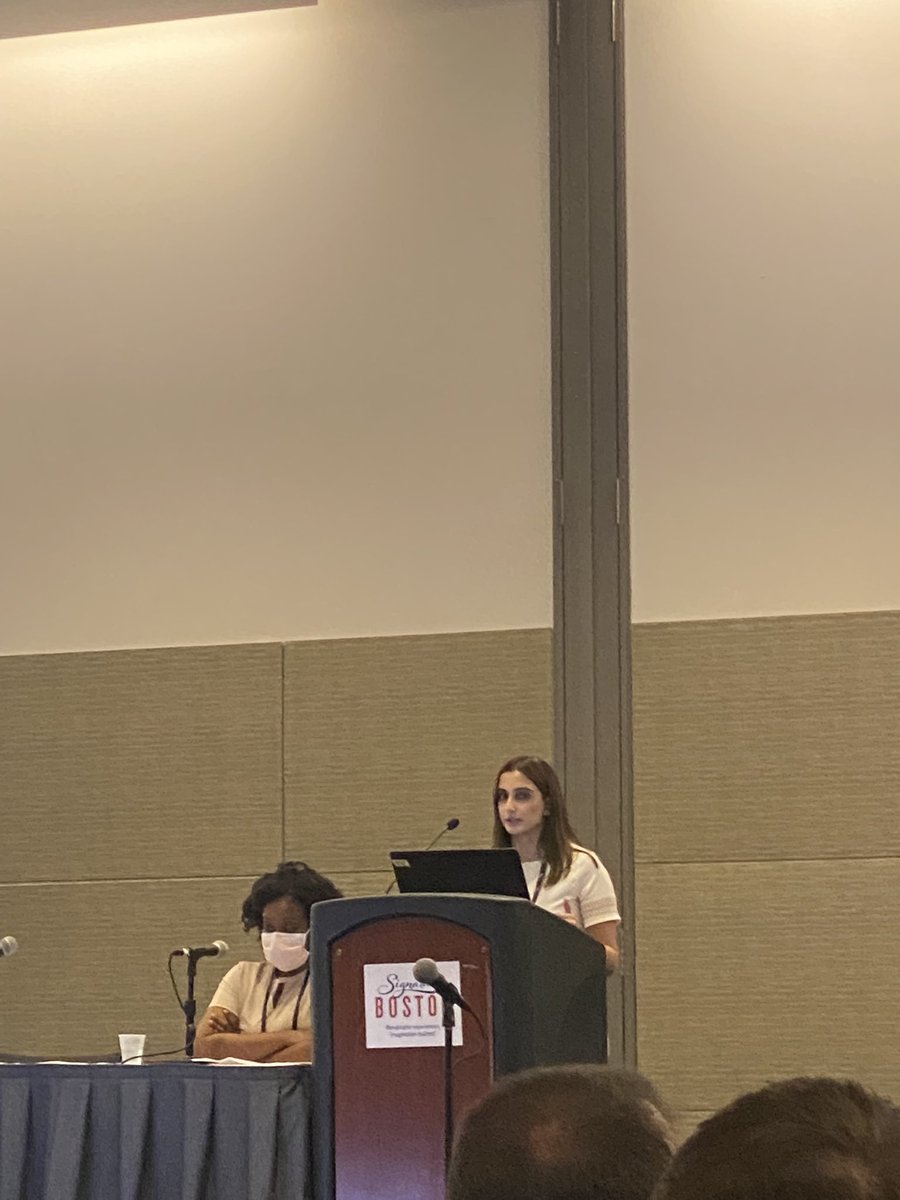 RutgersIR's tweet photo. Live at #SIR2022 @EshaniChoksi presenting a systematic review on shockwave intravascular lithotripsy #futureirad https://t.co/kilBawzn6Y