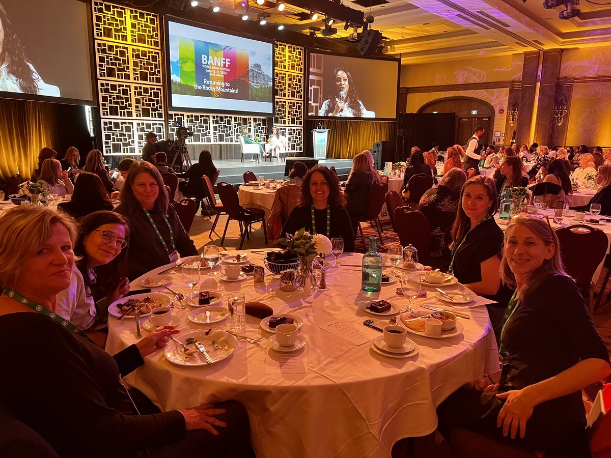 sibelguvencfilm's tweet photo. After 2 speed meetings with buyers and meetings with a showrunner, producer, and an agent this morning @BanffMedia, we’re relaxing at an inspirational #bankspark women of power lunch with Vivicia A. Fox. #banffmedia #banffspark #banffsparkaccelerator #viviciafox #kybelefilms https://t.co/cVMWyRbZtH