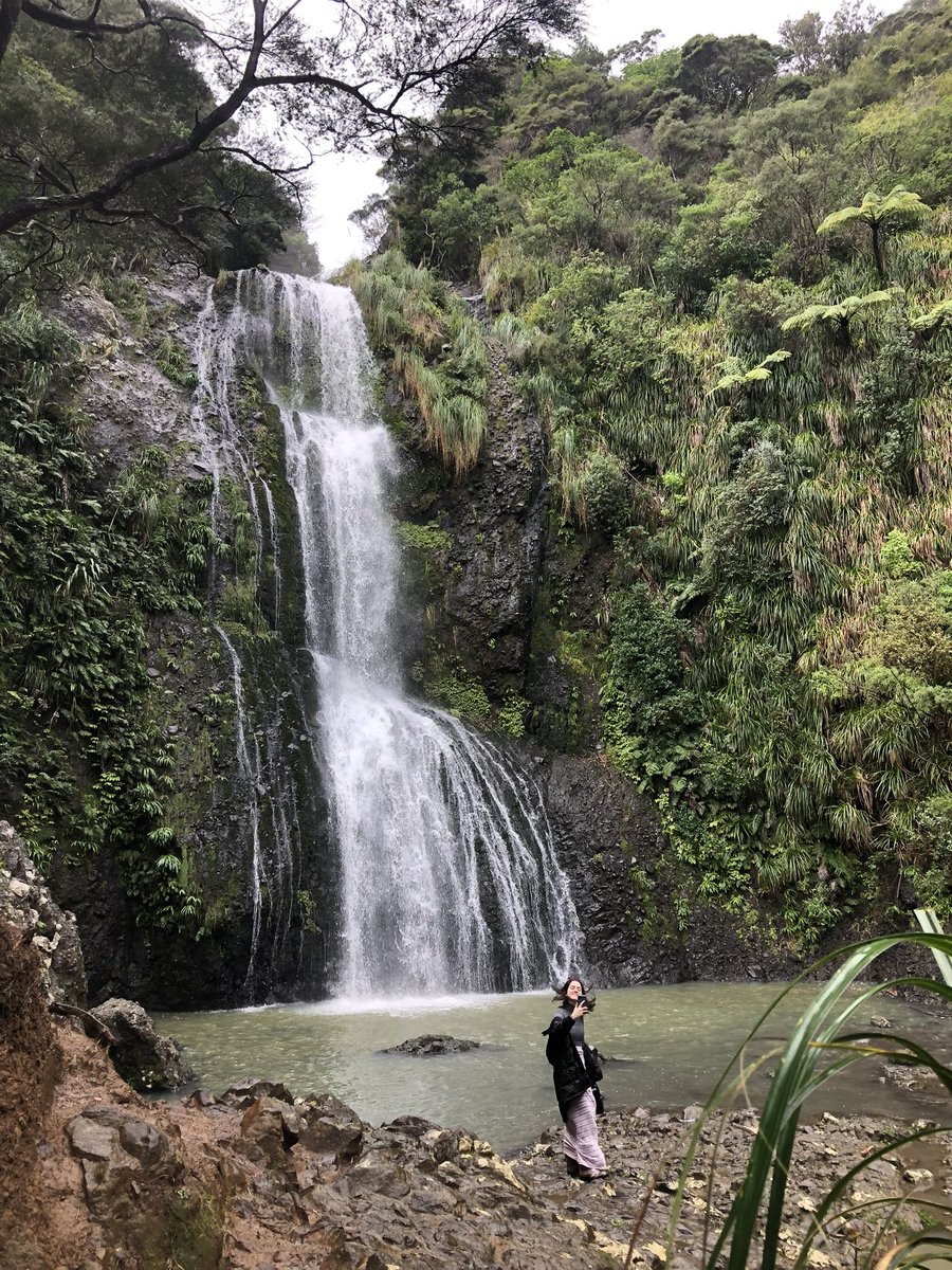 LauraMaranoCol's tweet photo. Algunas imágenes de @lauramarano vía instagram:
"Solo me tomó dos meses estar en Auckland, pero finalmente vi una cascada ayer ... estaba lloviendo, hacía sol y era increíble 😫🙌🧚" https://t.co/Sy8TrFQD3X