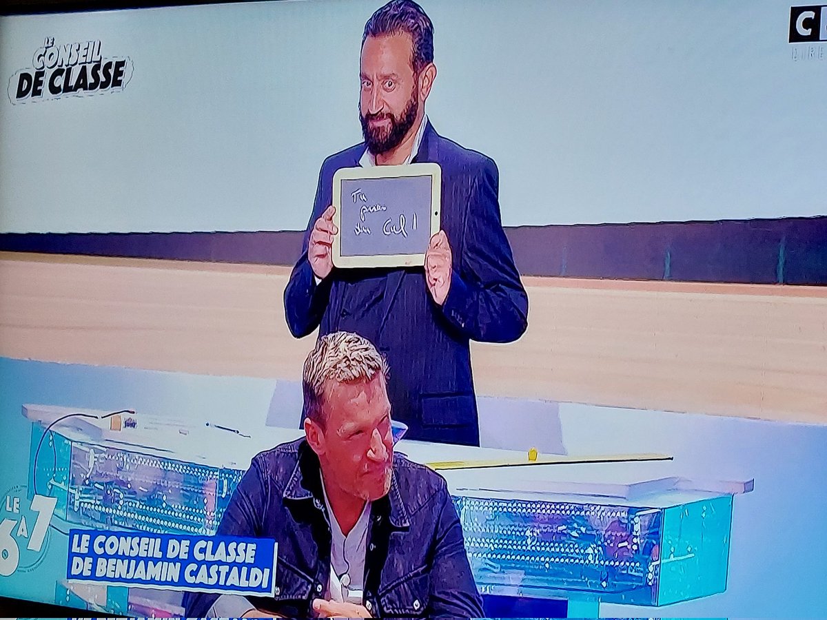 onlyonebauer's tweet photo. Méfiez vous derrière votre dos pour les prochains conseils de classe #tpmp  @bernard_montiel  @GraldineMaillet @BenaimValerie @RaymondLeMatin !  @B_Castaldi  ... @Cyrilhanouna s amuse par derrière 😂😂 @TPMP .   @C8TV https://t.co/g0inEJPkwk