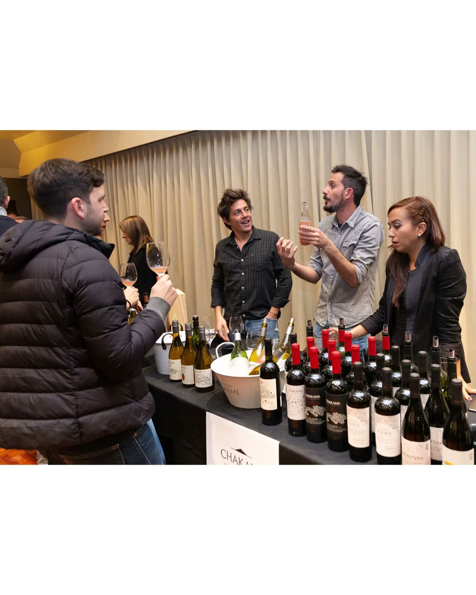 Mar del Plata, Argentina. 📍Parte del #EquipoChakana estuvo presente en la feria de Consultora Umami.

Nos alegra poder compartir nuestros vinos orgánicos y biodinámicos alrededor de la Argentina.

Gracias al equipo de <a href="/consultoraumami/">consultoraumami</a> por la organización de la feria.😀
