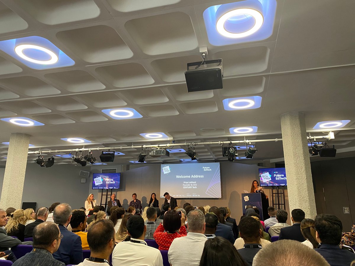   @priyalakhani packed out the very top of  @QEIICentre for an  #EdTech address and panel... a sector that's raised 300% investment vs. pre-pandemic! (and, of which, the UK has 3x as many EdTech companies as the rest of Europe... h/t Stephanie Leung,  @localglobevc)  /9