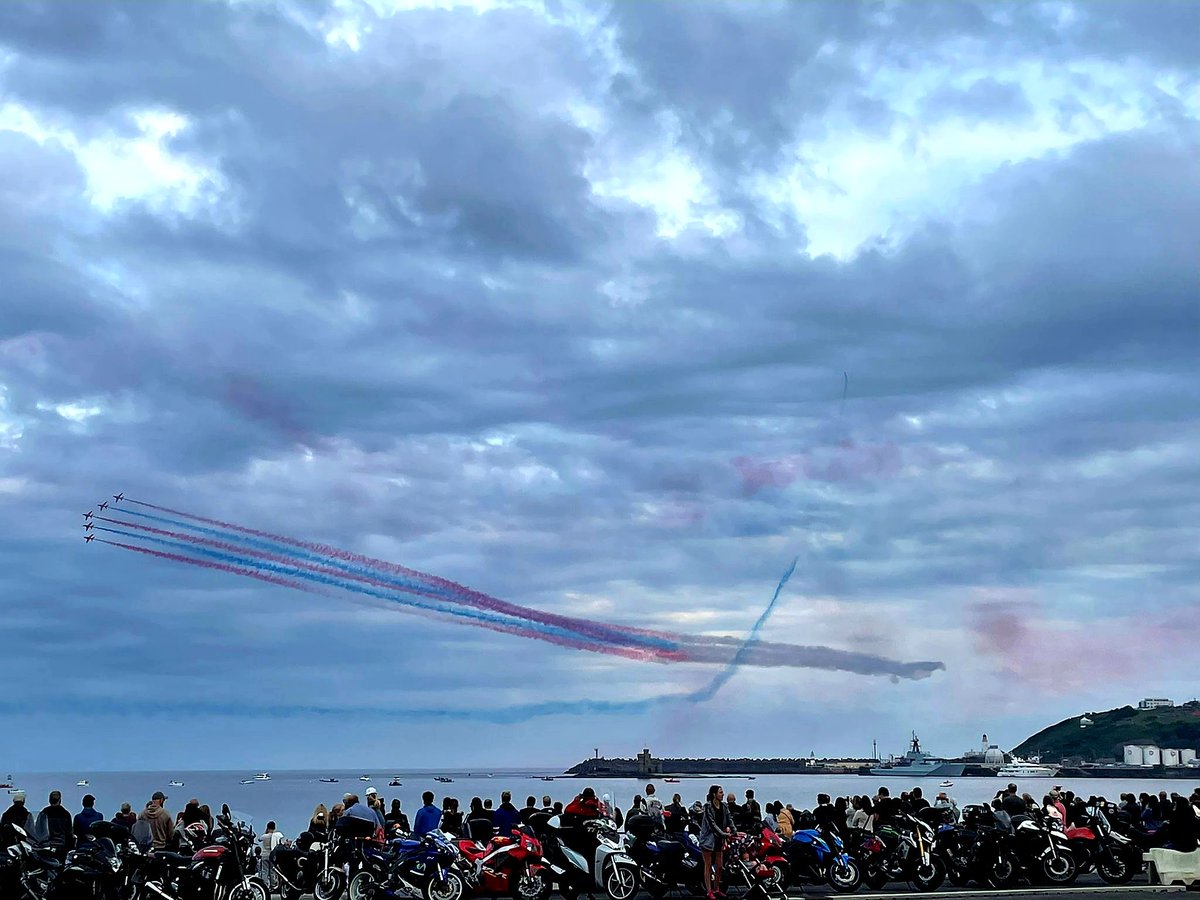 After an incredible week alongside in Douglas for the Jubilee, MERSEY has sailed from the Isle of Man. The week saw us take part in Street Parties, hosting and tours on board, as well as representing at the TT. And a great spot to watch the Red Arrows from too! #HM70 #IOMTT