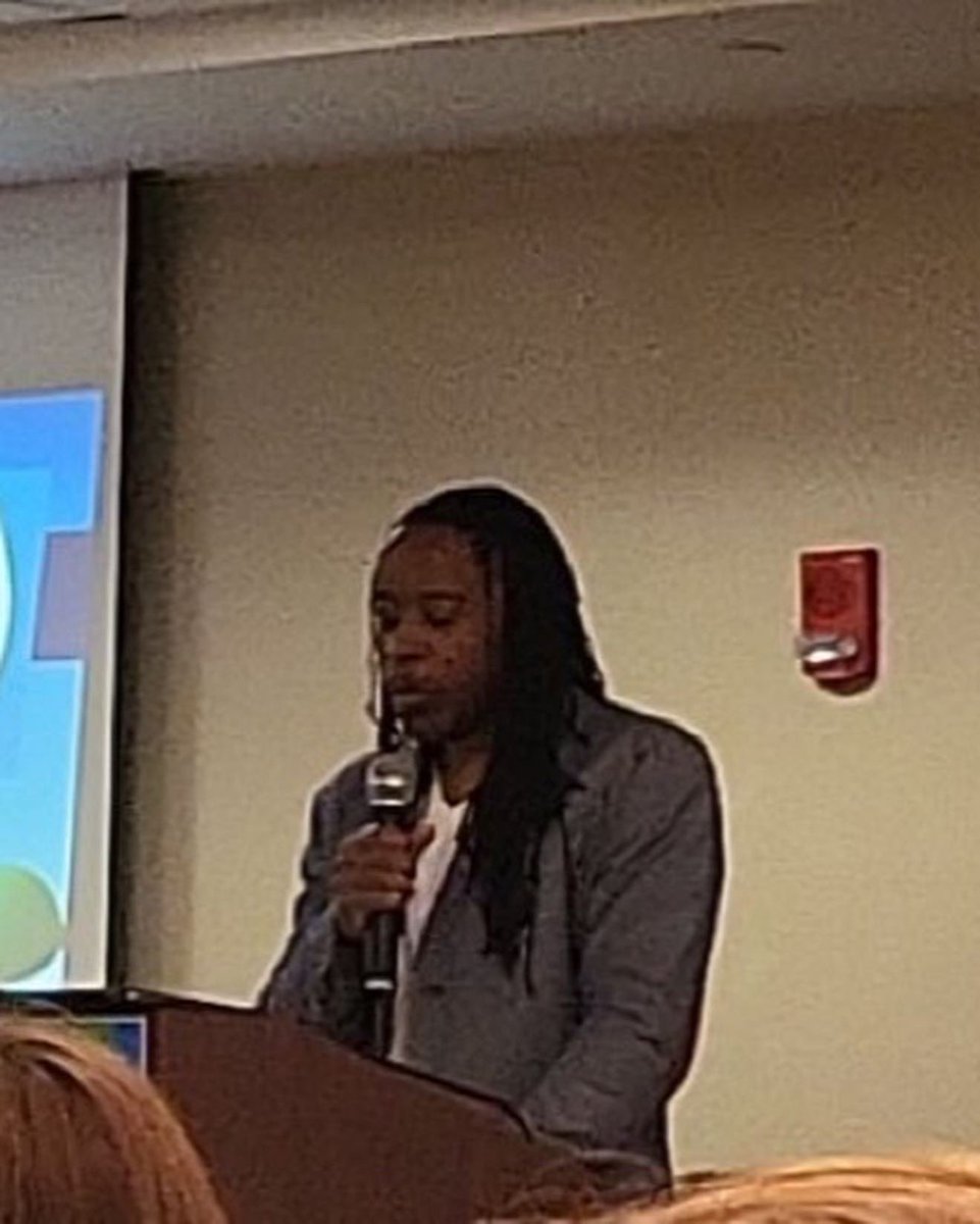 Erin Wallace tweet media