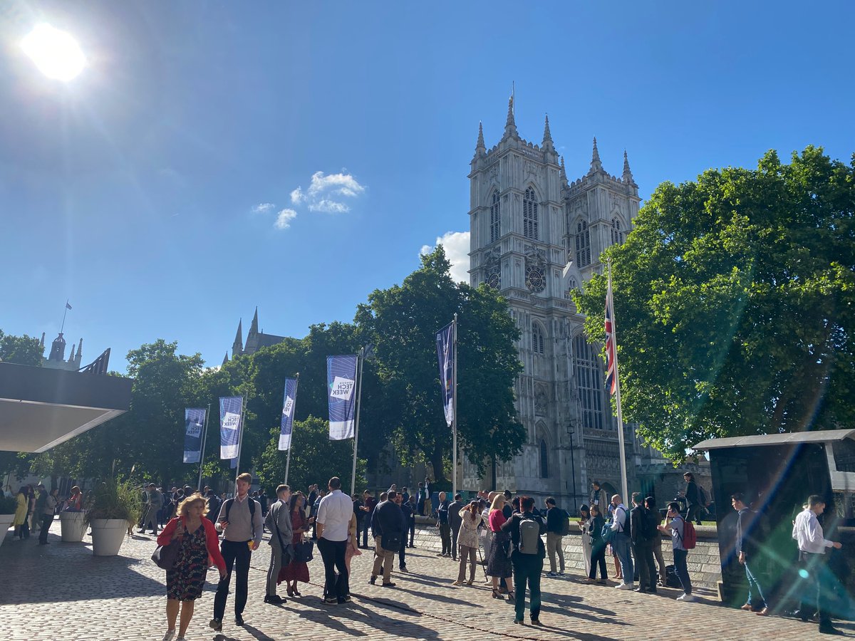  I'll close by thanking our array of speakers & experts who kept the  @QEIICentre packed from start to close despite the  #GreatBritishSummer's best efforts during a beautiful London summer's day Catch you tomorrow for  @ClimateTech_,  @InformaTechHQ's GLIS +much more!/End