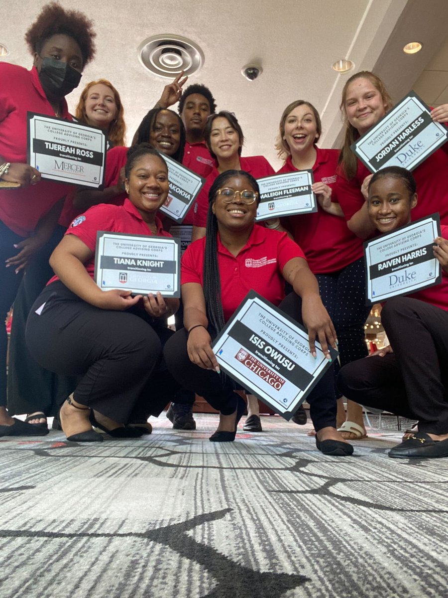 We have 11 exiting alumni and they are incredible. They are moving on to work in education, policy and health care and many plan to attend top graduate schools around the nation. Join their ranks! We are hiring for only 5 more positions so apply today. Link is in our bio!