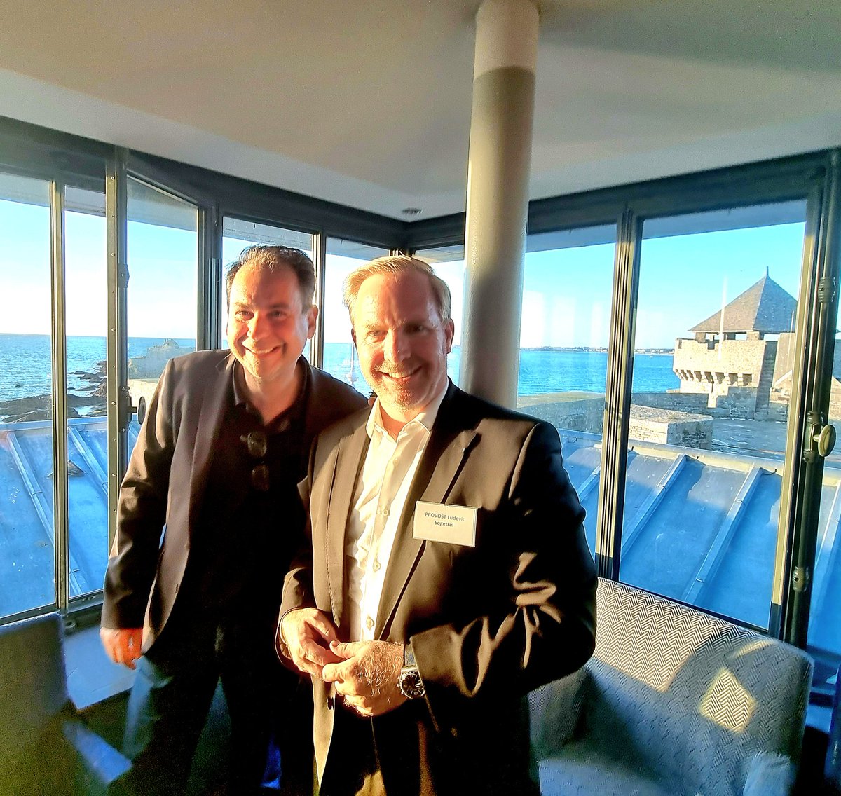 Congrès des SI des Collectivités Locales <a href="/SaintMaloAgglo/">StMalo Agglomération</a>. Nous recevons ce soir nos clients, ici avec <a href="/fredsitbon/">Fred Sitbon</a> <a href="/Ville_Asnieres/">Mairie d'Asnières-sur-Seine</a>. #COTER @Cigref <a href="/HdAgrain/">Henri d'AGRAIN</a> <a href="/regionbretagne/">Région Bretagne</a> <a href="/Sogetrel_Off/">Sogetrel</a>