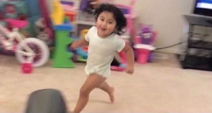 Ekin-Su as soon as Gemma’s ex came into the villa 👀😂 #loveisland