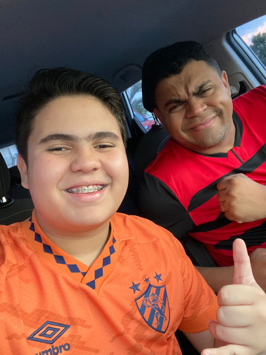 joaoarthurfutt's tweet photo. Partiu @arenapernambuco ! 🦁🙏🏻 #ArenaLotada #PactoPeloAcesso https://t.co/FNJNkkfdNp