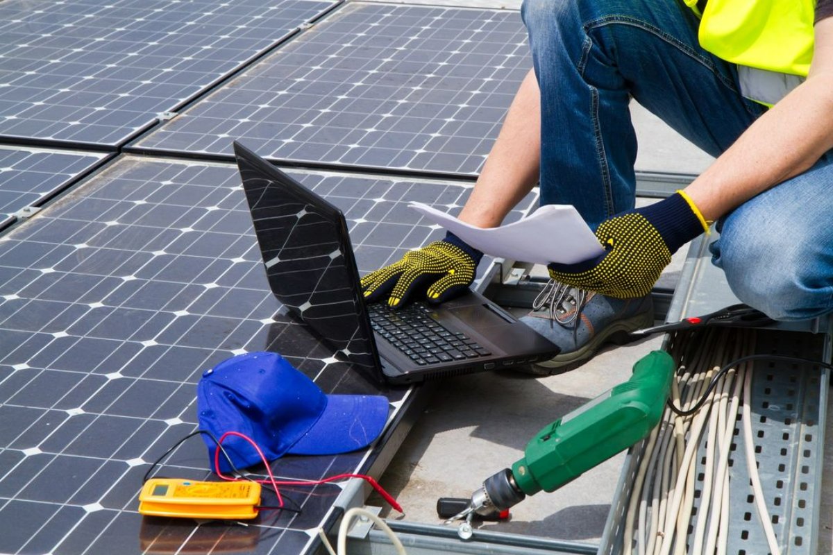 AztecRenewable's tweet photo. Don't let faulty solar panels rain on your parade this summer! Give our professional team a call for a fix.  #AztecRenewableEnergy #AztecEnergy #SolarPower #SolarEnergy #RenewableEnergy #TexasSolar https://t.co/UDEL9rS6yD