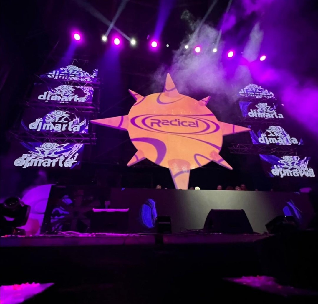 FIESTA NARANJA XX ANIVERSARIO 🍊🍊🍊🍊🍊 SIEMPRE SEREMOS ((RADICAL)) 🤩😎 #Radical #XXAniversario #FiestaNaranja #lacubiertadeleganes  <a href="/david_radical/">David Cobos</a> <a href="/DjMartaRadical/">Marta Pons</a>