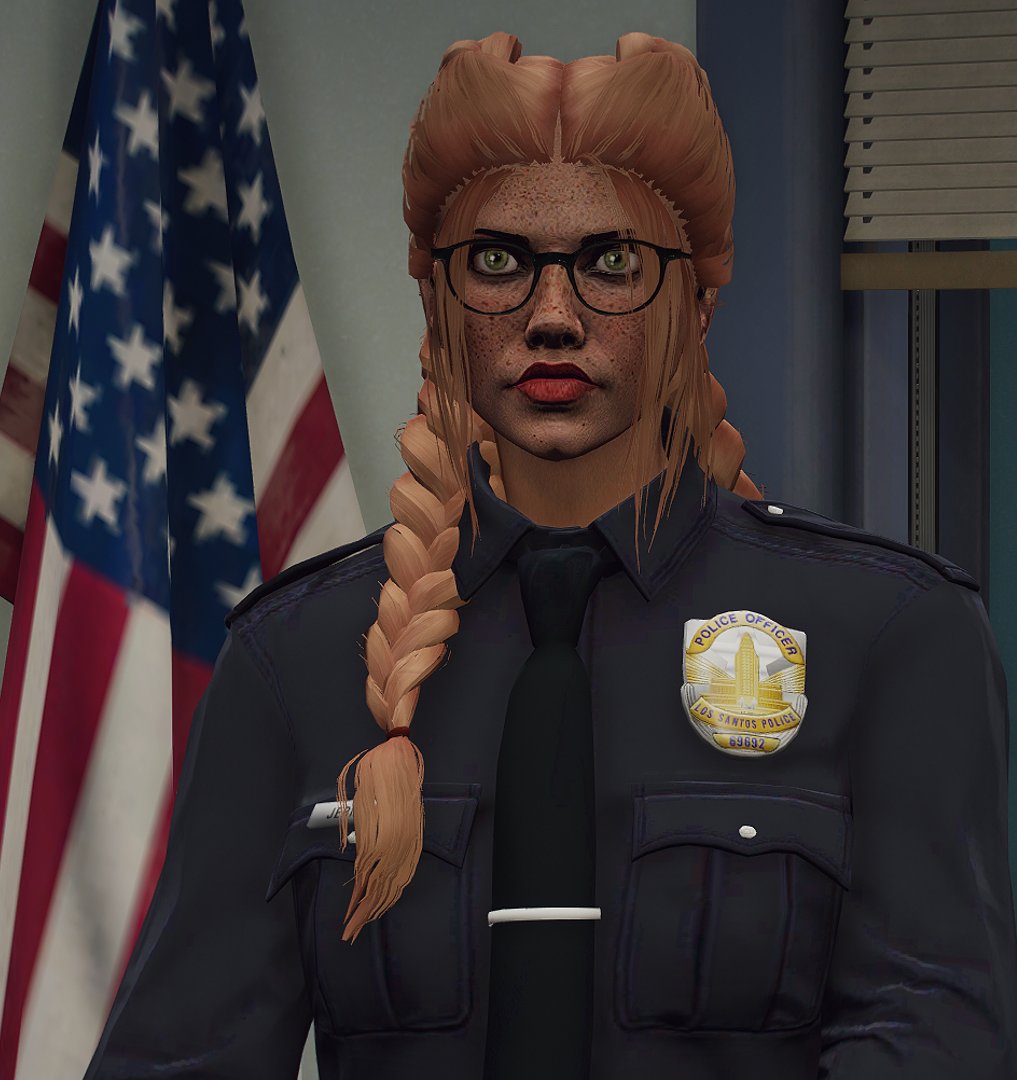LSPDOverlife's tweet photo. Nos llena de orgullo anunciar el ascenso de nuestra nueva Oficial I Melissa Moore tras superar su etapa de Cadete y respectivo día del paisano.

¡Enhorabuena!

#LSPD #RTD https://t.co/uECDCABM1u