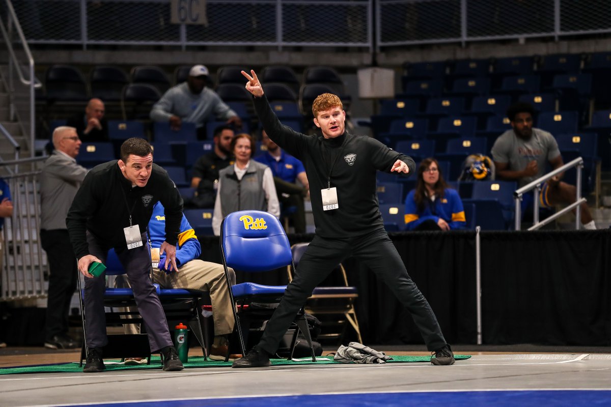 Brown Wrestling tweet media