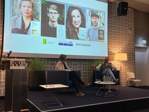 KSchlautmann's tweet photo. Vielen Dank Claude Conter für die wundervolle Premiere des Blauen Sofas in der @bnluxembourg mit den tollen Autor:innen Jenny Erpenbeck, Daniel Wisser und Samuel Hamen #dasblauesofa #CultureBertelsmann https://t.co/Vr1I4yYbBj