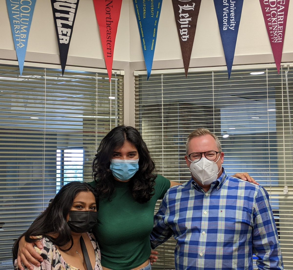 BVGuplan's tweet photo. It's been a few busy days getting ready for #BVGgrads2022 Graduation, but never too busy to welcome back S.Nadarajah and A.Nurani (both #BVGlifers) from #BVGgrads2021. So happy to hear that @BrockUniversity #ConcurrentEducation and @UCLA #TheatreActing programmes are a great fit! https://t.co/IX6JodbIxK
