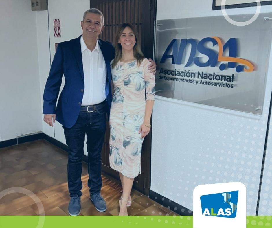 ALAS_Oficial's tweet photo. Productiva reunión de nuestra Gerente General Brenda Sánchez con Ítalo Atencio, Presidente Ejecutivo @ansa_venezuela para preparar #WorkShopALAS 2022 el evento más esperado del año. https://t.co/uhsB5tNrHg