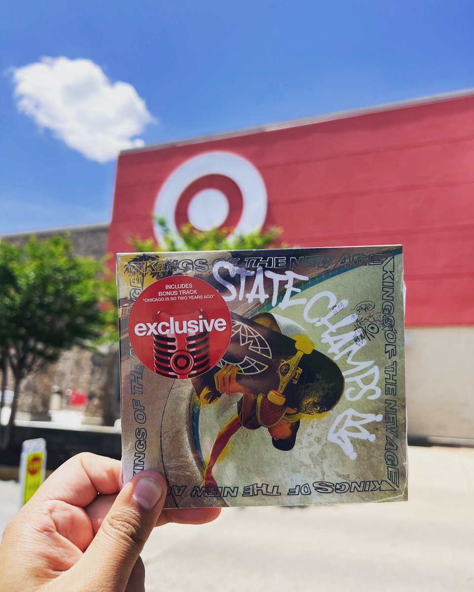 purenoiserecs's tweet photo. This is your last chance to win tickets to @WWWYFest and @SadSummerFest ! Pick up your copy of #KingsOfTheNewAge and use the QR code on the sticker on the inside of the sleeve to enter. https://t.co/S1tceldO3l