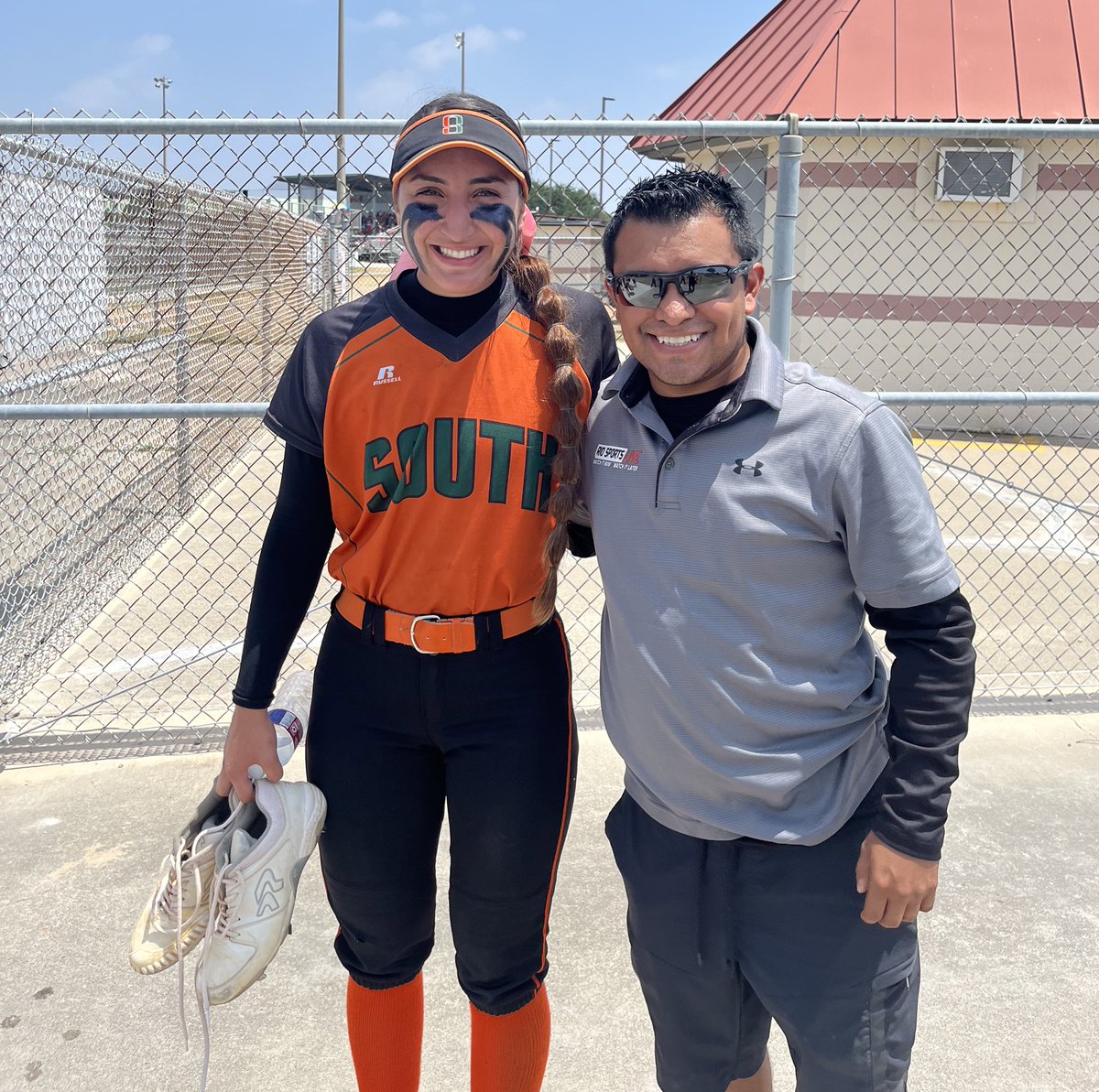 To the fastest growing sport in the world. The speed, the spin, the power, the heart, the hustle.. Happy #WorldSoftballDay to this amazing beautiful sport we love! Take a bow ladies y’all are awesome✔️💪🏽🥎 #MightyAreTheWomen
