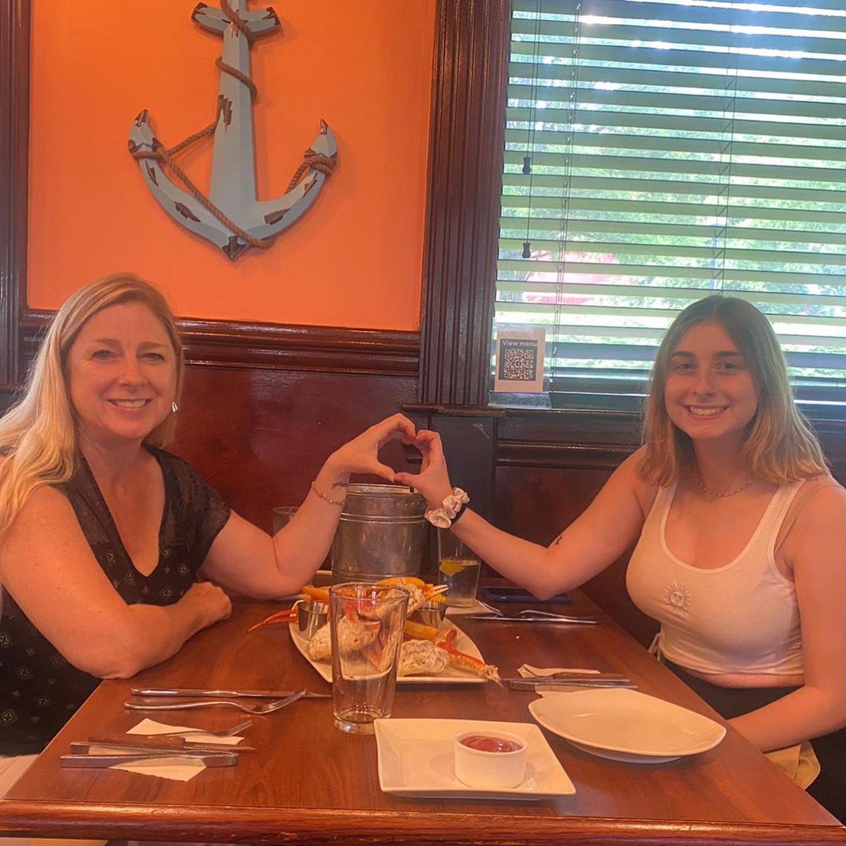 CaptainMas's tweet photo. ‼️BLUE CRAB GIVE AWAY‼️
‼️ALL YOU CAN EAT BLUE CRABS $55pp
‼️$10 off of a dozen of Med./Large/XL https://t.co/DNIggTDq0u
