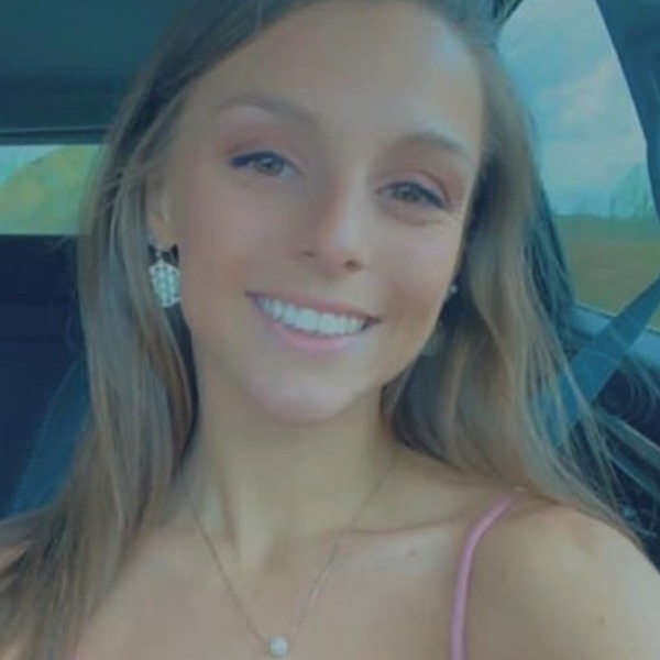 WLWT's tweet image. KEEP SHARING: Police and family are searching for Alicia Kenny who was last seen on Saturday. More: bit.ly/3tuqPkj