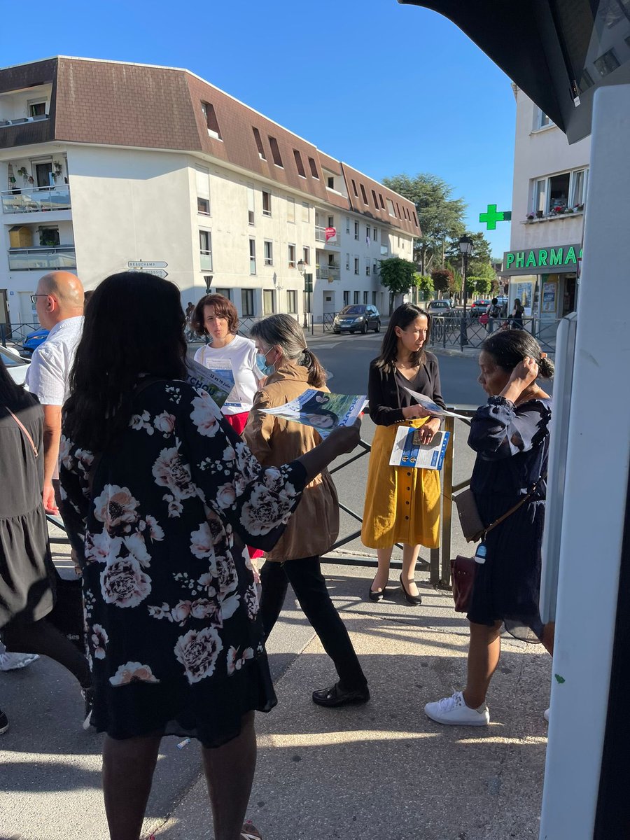 NaimaMoutchou's tweet photo. #Franconville, #Ermont, #Eaubonne, #SaintLeulaForet, #SaintPrix et #Montlignon ne peuvent pas confier leur avenir à l’extrême-gauche meléchoniste. Face au danger de la #Nupes qui conduirait au blocage, au désordre et à la faillite, mobilisons-nous dimanche! #JeVoteNaimaMoutchou https://t.co/VuHDgKX7Up