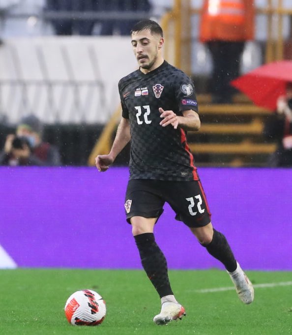 🇭🇷 Josip Juranović against France: 

🔘 66 Touches
🔘 40 Passes
🔘 87% Pass Accuracy 
🔘 1/1 Crosses
🔘 1 Chance Created 
🔘 4/4 Ground Duels 
🔘 6 Clearances
🔘 3 Tackles
🔘 2 Interceptions 

Brilliant. #NationsLeague #FRACRO #Croatia #Hrvatska