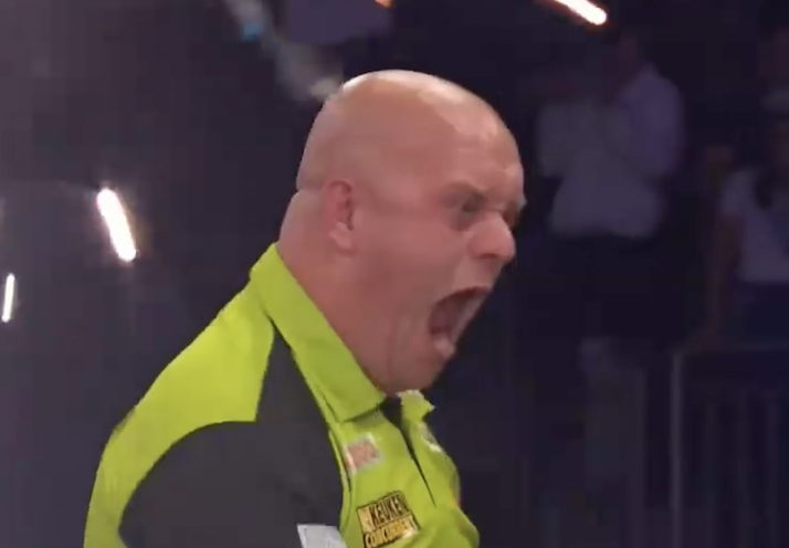 HighRollerRadio's tweet photo. The Tale of Two Trips to the Oche!
Slam those darts down big fella, slam them down.
Joe Cullen misses match dart, and MvG doesn't.
#Darts #PremierLeagueDarts https://t.co/xQxRPeCjIV